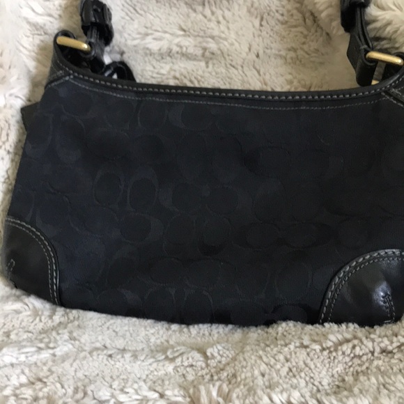 Black Coach Logo Shoulder Bag - Picture 6 of 8